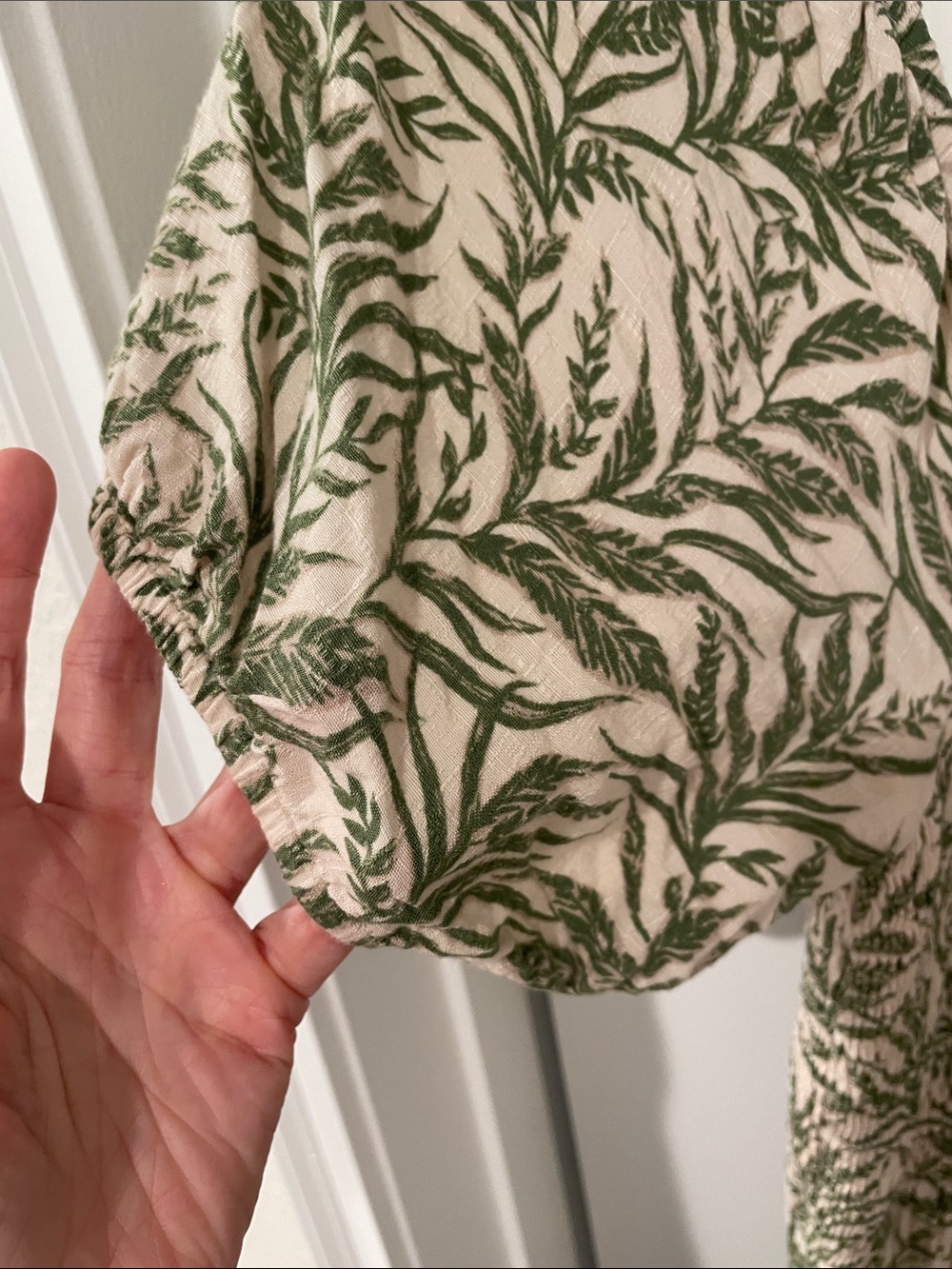 Lost + Wander Green Leaf-Print Smocked Mini Dress large - Picture 6 of 8